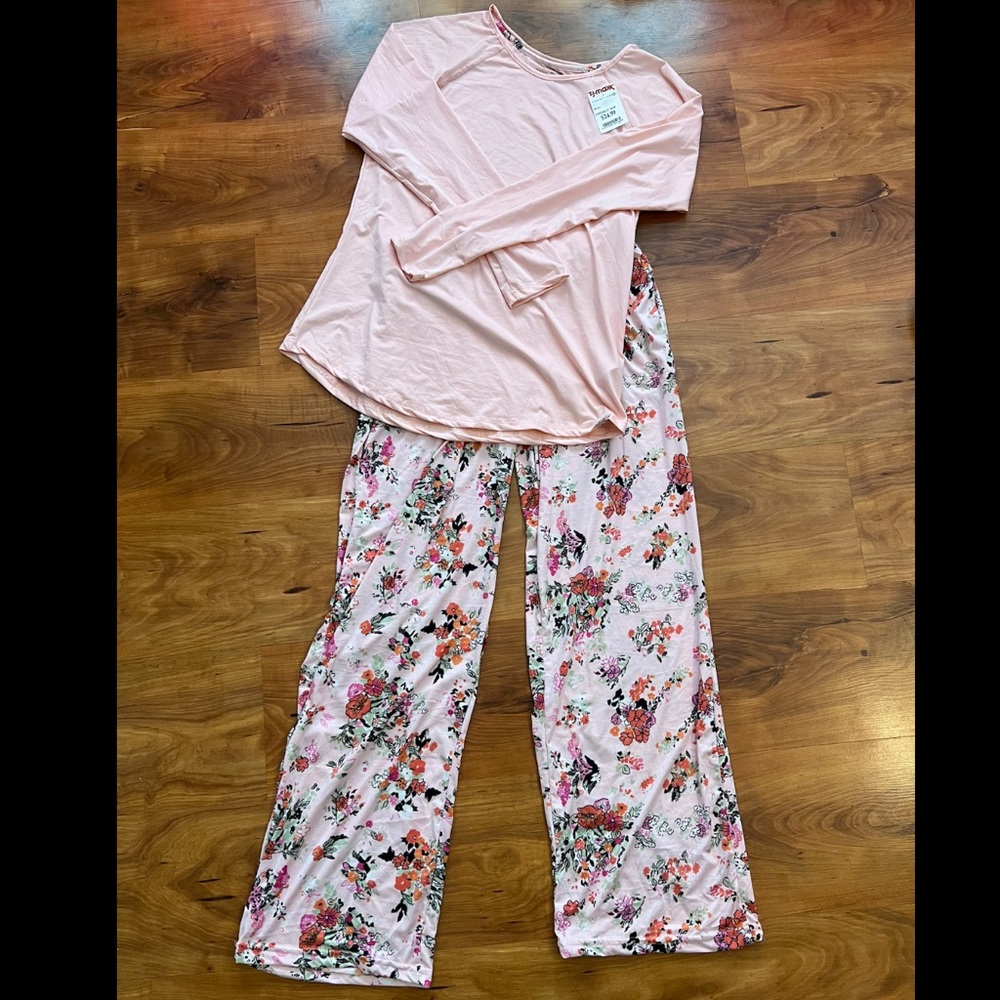 NEW Vera Bradley Pajama Set (2 Piece)